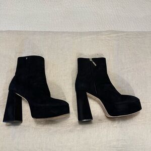 Larroude Ankle High,  Boots, Women’s size 9.  Hand made in Brazil.